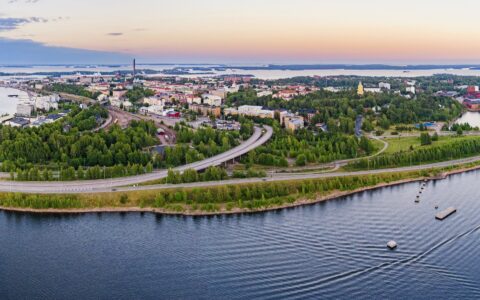 Ilmakuvassa Kotkan seutua.